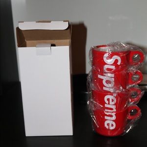 Supreme Stacking Cups